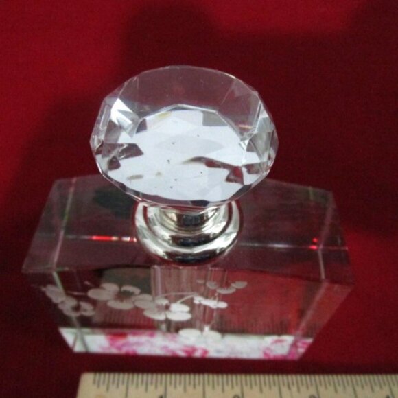 Beautiful Crystal Perfume Bottle Glass Dauber Embossed Floral Pattern. Approx. - Picture 4 of 8